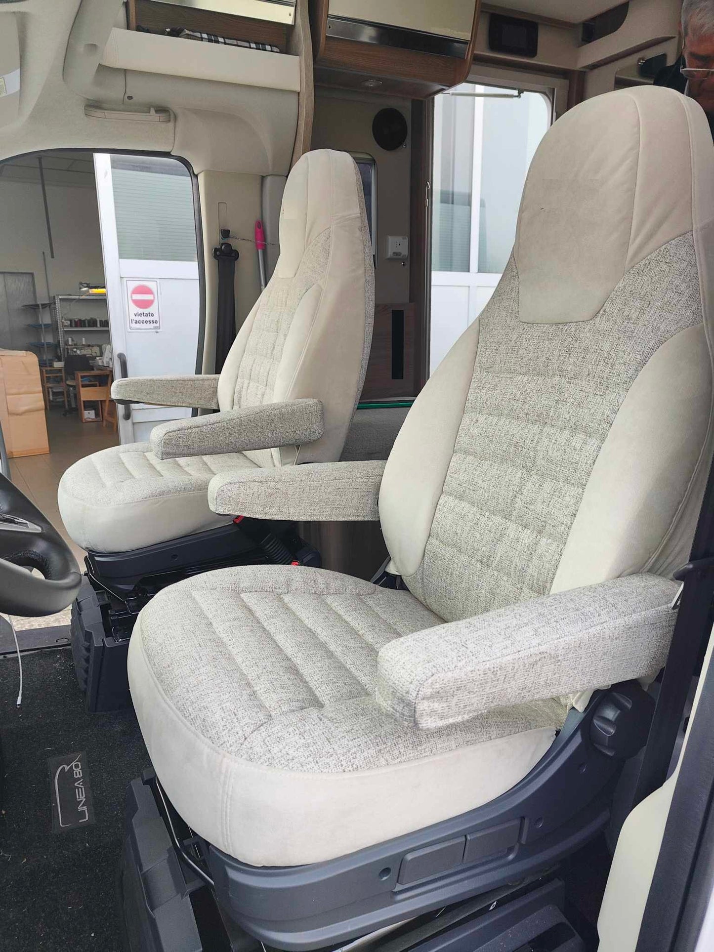 CAMPER DRIVER'S SEAT COVERS DUCATO 2018/2025