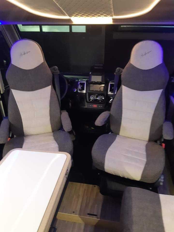 CAMPER DRIVER'S SEAT COVERS AGUTI 2018/2025 with belts